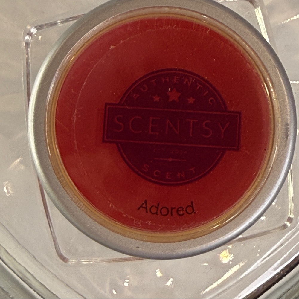 🆕 ❤️ Scentsy “Adored” Authentic Fragrance Pod – Romantic Floral & Sweet Musk